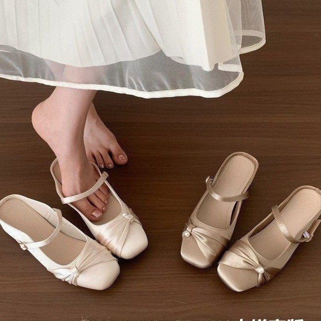 Mules Mary Jane à Bout Fermé 'Parisienne', Ornées de Perles – Talon Discret, Confort et Élégance Féminine