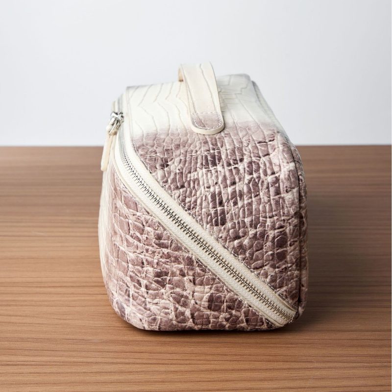 Arrival First-Layer Cowhide Cosmetic Sac