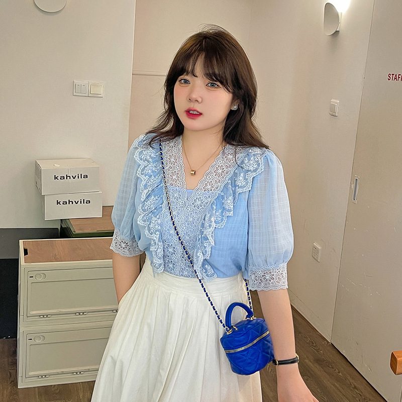 Femme Patchwork Plus-Size Lace Shirt