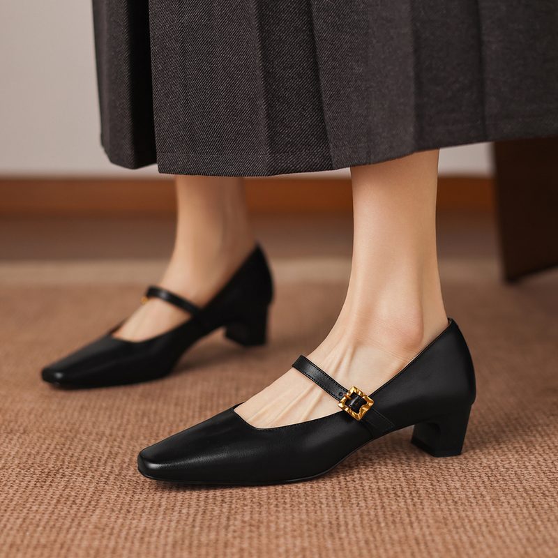 Mid-Heel Pumps - Full-Grain Leather Classic Slip-On Court