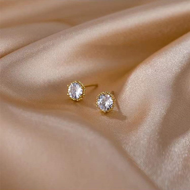 Puces d'oreilles Classiques Serties à Griffes en Argent Sterling 925 Plaqué Or 14K pour Femme