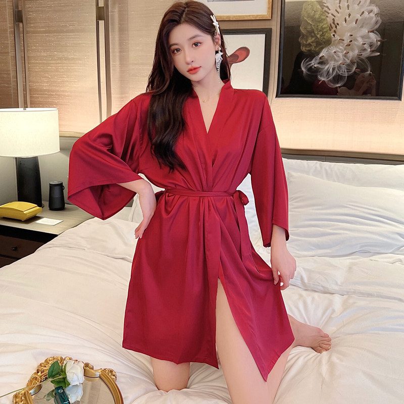 Pyjama Femme en Soie Glacée – Confort Élégant, Dedans Comme Dehors