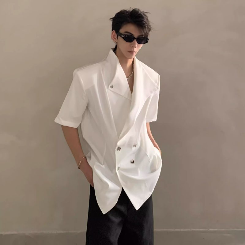 Chemise Estivale Homme à Design Asymétrique et Épaules Structurées