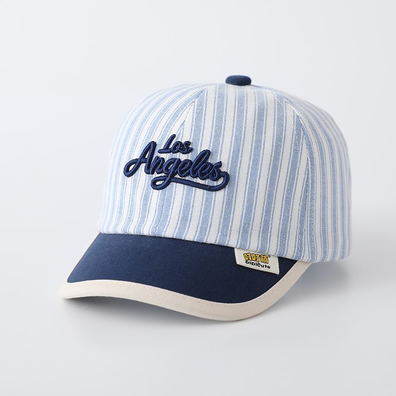 Casquette de Baseball Tendance pour Enfant, à Rayures avec Broderie Anglaise en Relief et Typographie Artistique, Ajustable pour le Quotidien, l'Extérieur et les Voyages
