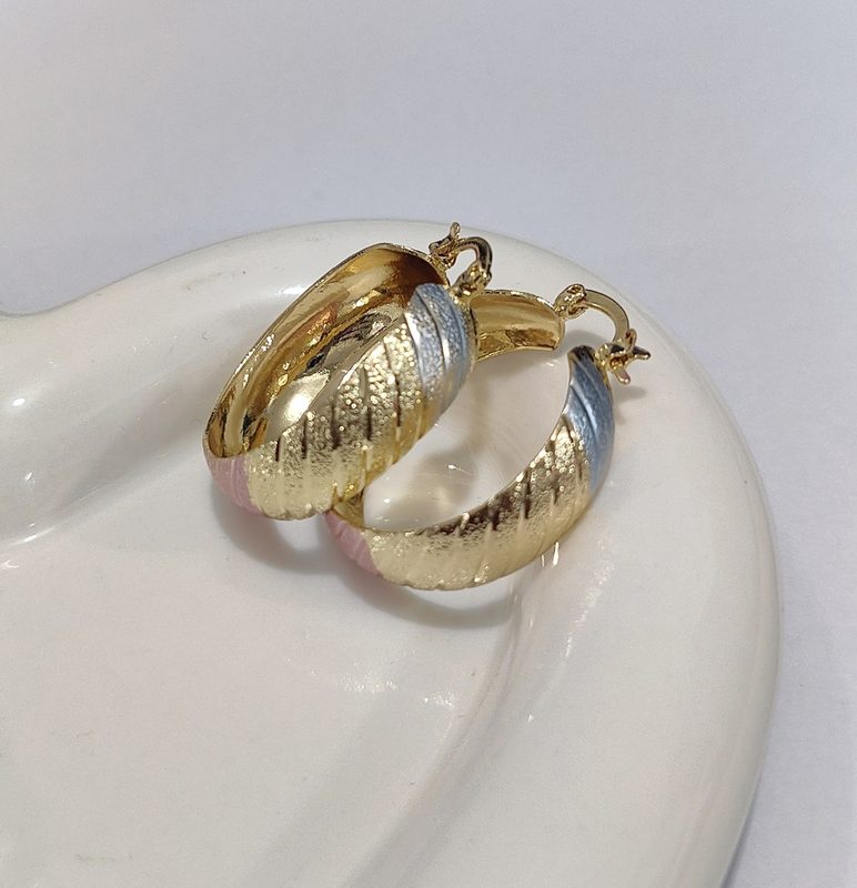 European And American Femme Copper Earrings