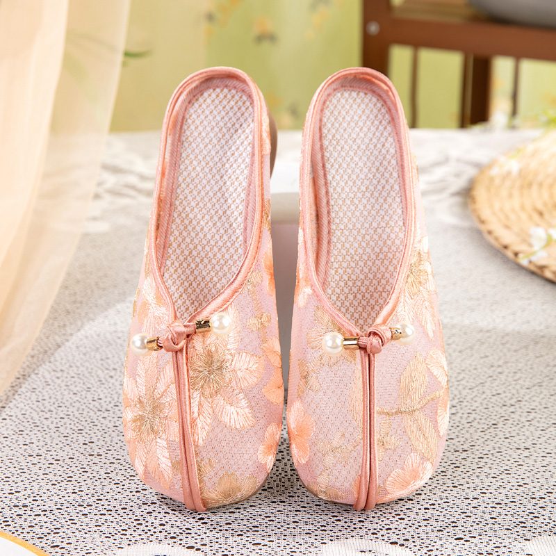 Mules d'Été Brodées en Maille pour Femme - Élégantes à Petit Talon, Semelle Douce et Broderies Florales pour un Confort Quotidien