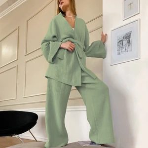 Ample And Confortable Crepe Cotton Manches Longues Nightgown And Pantalon