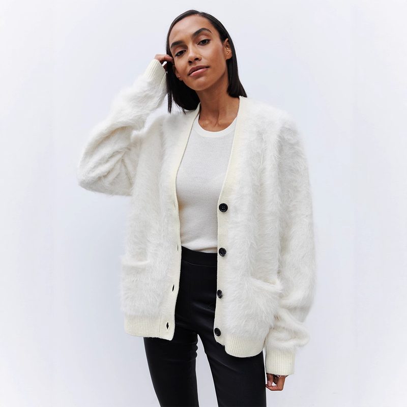 Cardigan en Maille Douillet à la Coupe Détendue