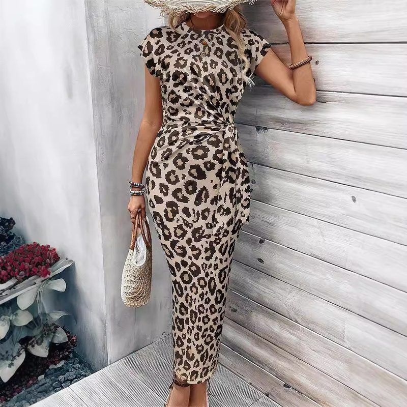 Robe Imprimé Léopard à Manches Courtes