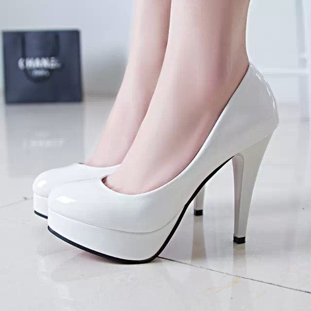 Escarpins Stiletto Femme en Cuir Verni à Bout Rond, Modèle à Enfiler