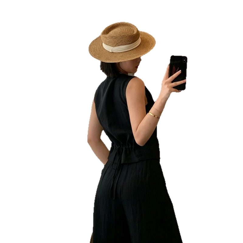 Ensemble Deux Pièces : Débardeur Blanc et Pantalon Large Fluide Amincissant