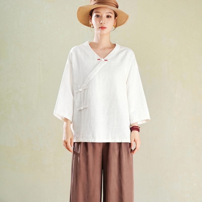 Femme Artistic Vintage Top With Diagonal Placket And Knot Buttons
