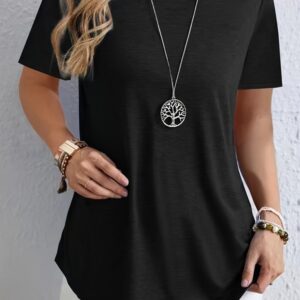 Uni-Color T-Shirt With Back-Button Detailing