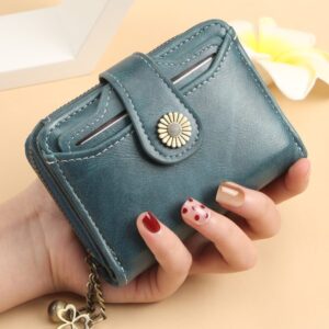 Nouveau Portefeuille Femme Compact & Tendance : Design à Pompon, Zippé et Multiples Fentes à Cartes