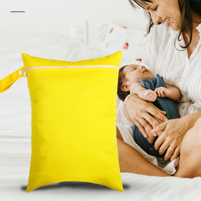 Multi-Functional Hanging Storage Sac For Home Use