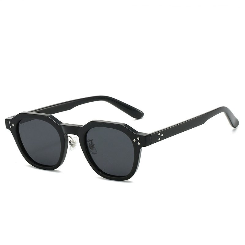 Lunettes de soleil polygonales d'exception : design exclusif et protection solaire premium