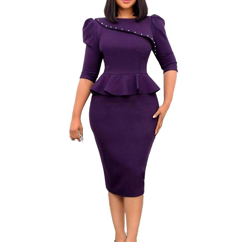 Élégante Robe Fourreau Professionnelle Grande Taille, Ajustée et Perlée, Couleur Unie