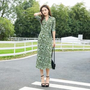 Autumnwinter Mustard-Green Velvet Floral-Print Lapel Robe