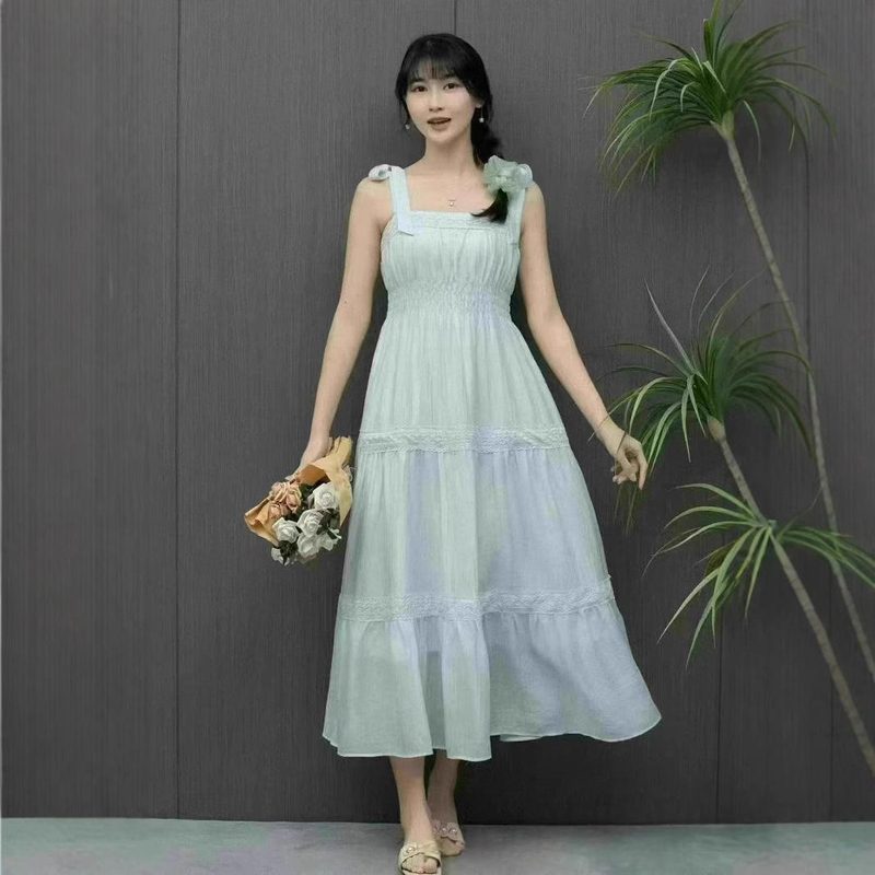 Robe d'Été à Fines Bretelles Bleu Ciel pour Femme