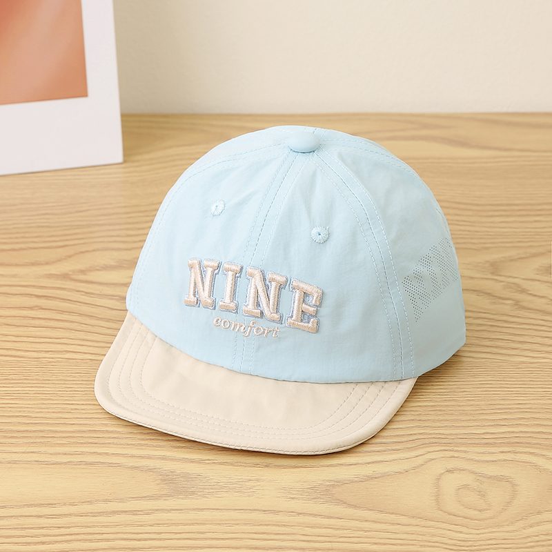 Children'S Multi-Color Nine Embroidered Mesh Respirant Quick-Drying Léger Décontracté Flat-Brim Baseball Casquette Suitable For Sports And Travel